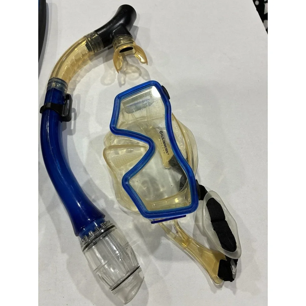 U.S. Divers Molokini Blue Youth 4+ Size 1-4, Mask,  Snorkel, Mask, Fins.SKU45